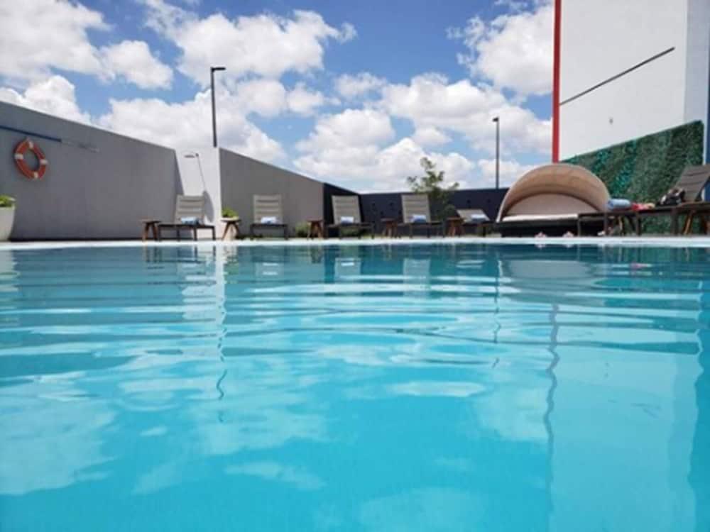 Hilton Garden Inn Salamanca Exterior foto